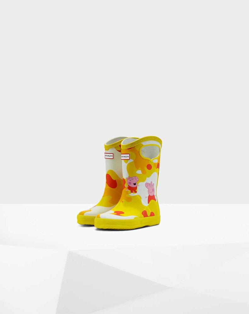 Kids' Hunter Original First Peppa Pig Grab Handle Wellington Short Rain Boots Yellow | US0576294