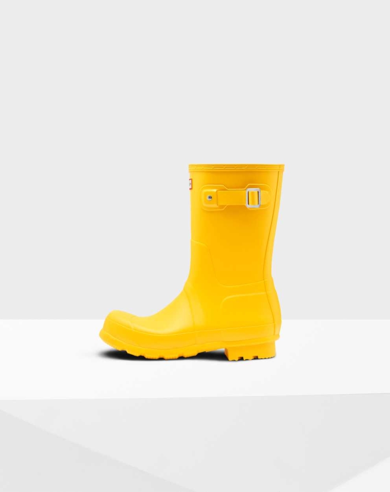 Men's Hunter Original Wellington Short Rain Boots Yellow | US4192763